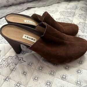 Tsubo Brown Leather Mules Sz 8
